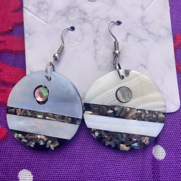 Seashell stripe inlay earrings - Picture 1 of 1